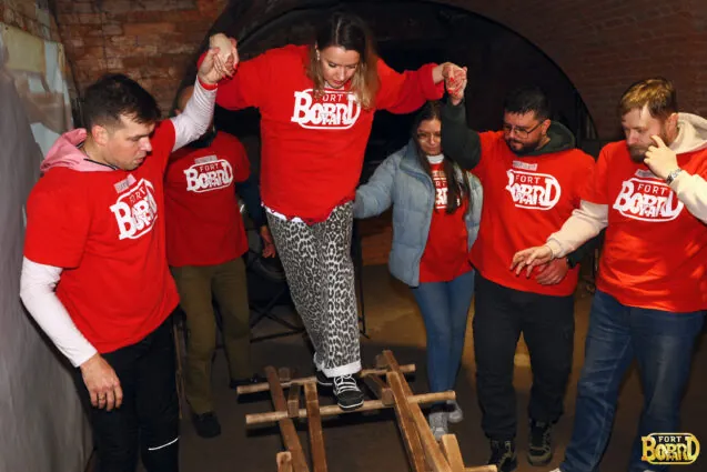 Elinext Corpoarte Teambuilding: Ford Boyard Quiz Elinext Corpoarte Teambuilding: Ford Boyard Quiz